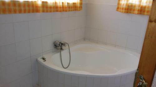 Hostal Ashtonville Terraces Guesthouse
