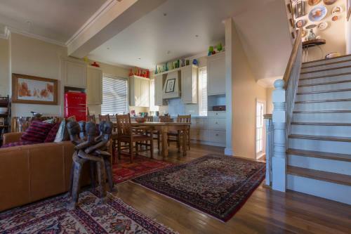 The Majestic Apartment