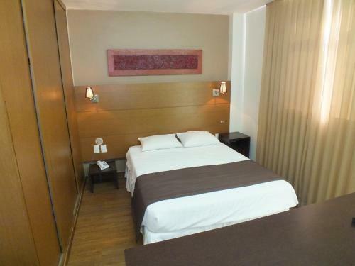 Jb Palace Hotel
