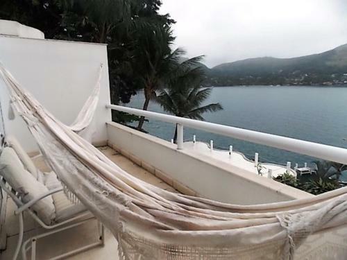 Casa Grande Em Angra