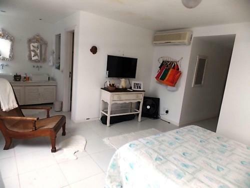Casa Grande Em Angra