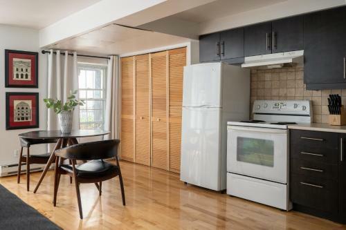 Apartments On Rue Aylmer