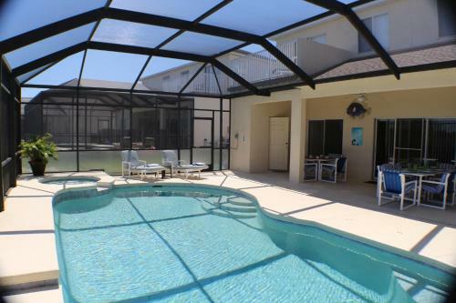 Balmoral Villa 524