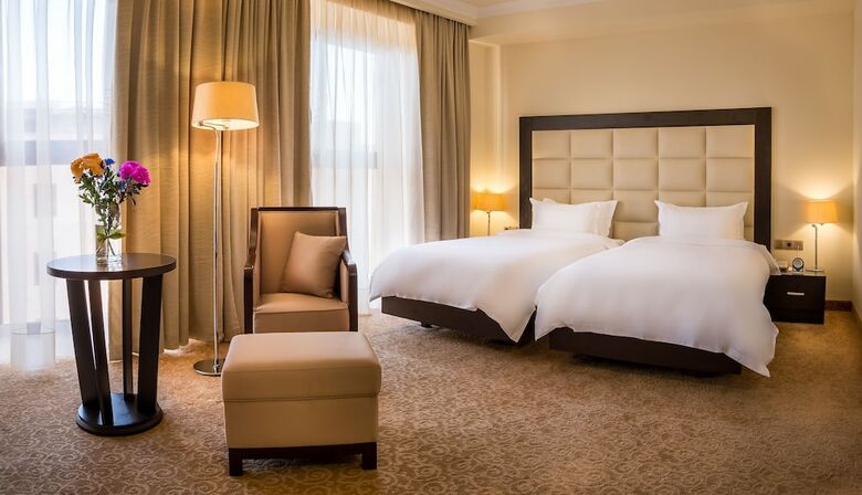 Paris Hotel Yerevan