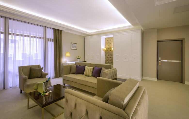 Paris Hotel Yerevan