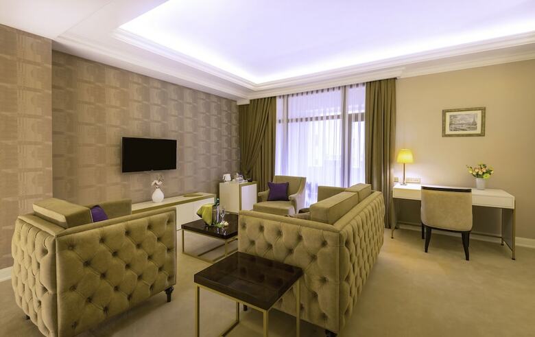 Paris Hotel Yerevan