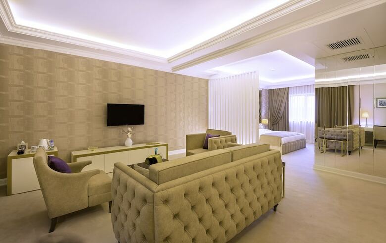 Paris Hotel Yerevan