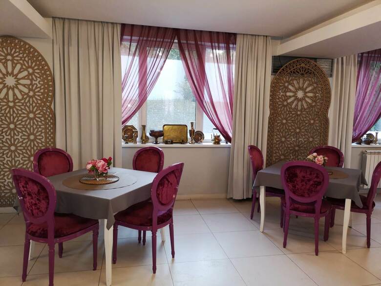 Alex & George Boutique Hotel