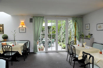 Garden Hotel