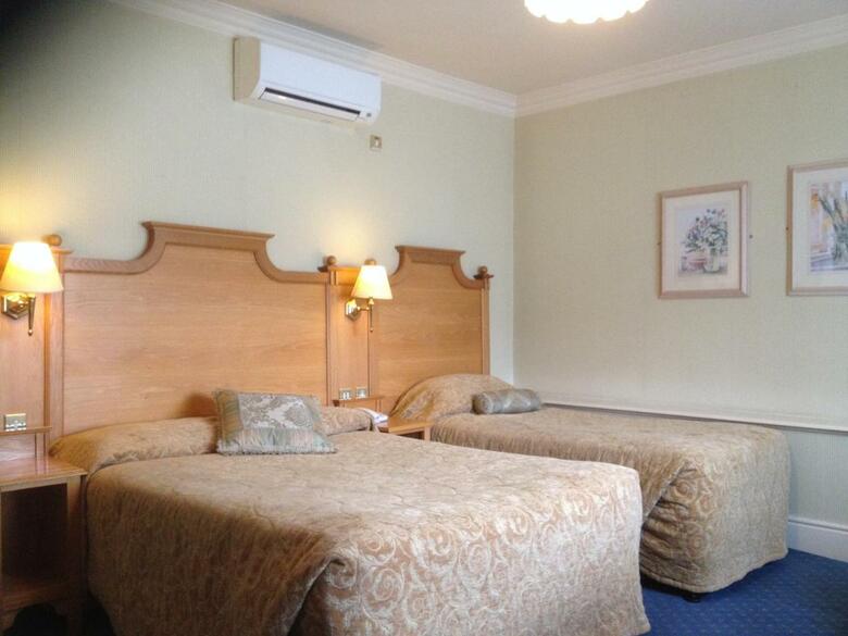 Arbutus Hotel