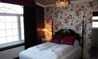 Bed & Breakfast A10 Deluxe
