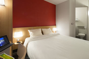 Hotel B&B H�tel Maurepas
