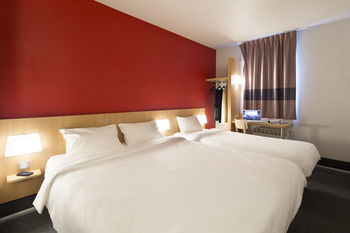 Hotel B&B H�tel Maurepas