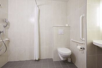 Hotel B&B H�tel Maurepas