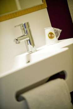 Hotel B&B H�tel Maurepas