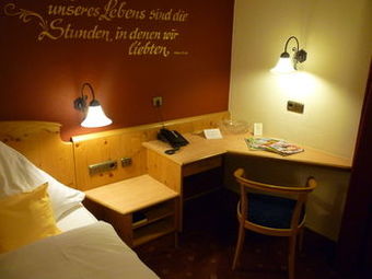 Wander- Und Aktivhotel Adam Br�u