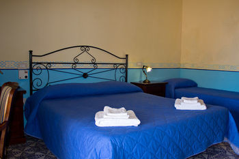 Hostal Hotel Arcangelo - Salina