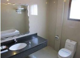 Truong Giang Hotel