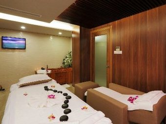 Paradise Saigon Boutique Hotel