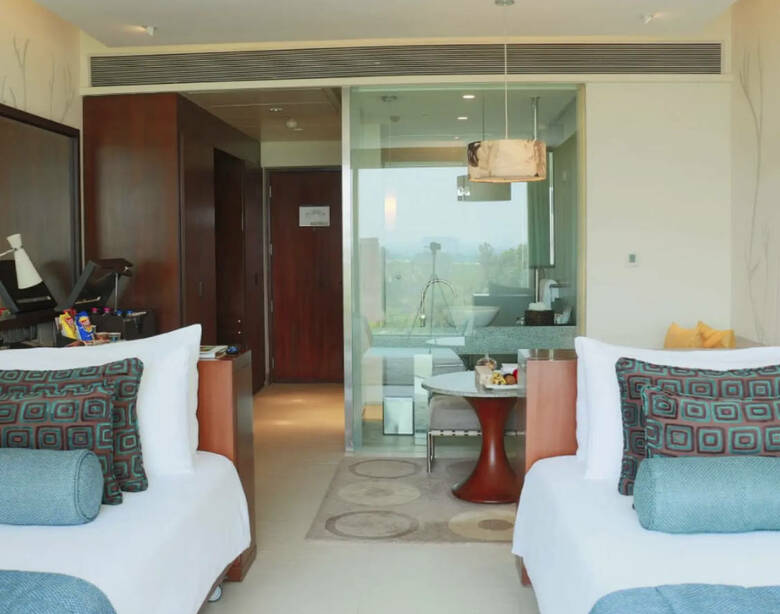 Hotel Vivanta By Taj Yeshwantpur