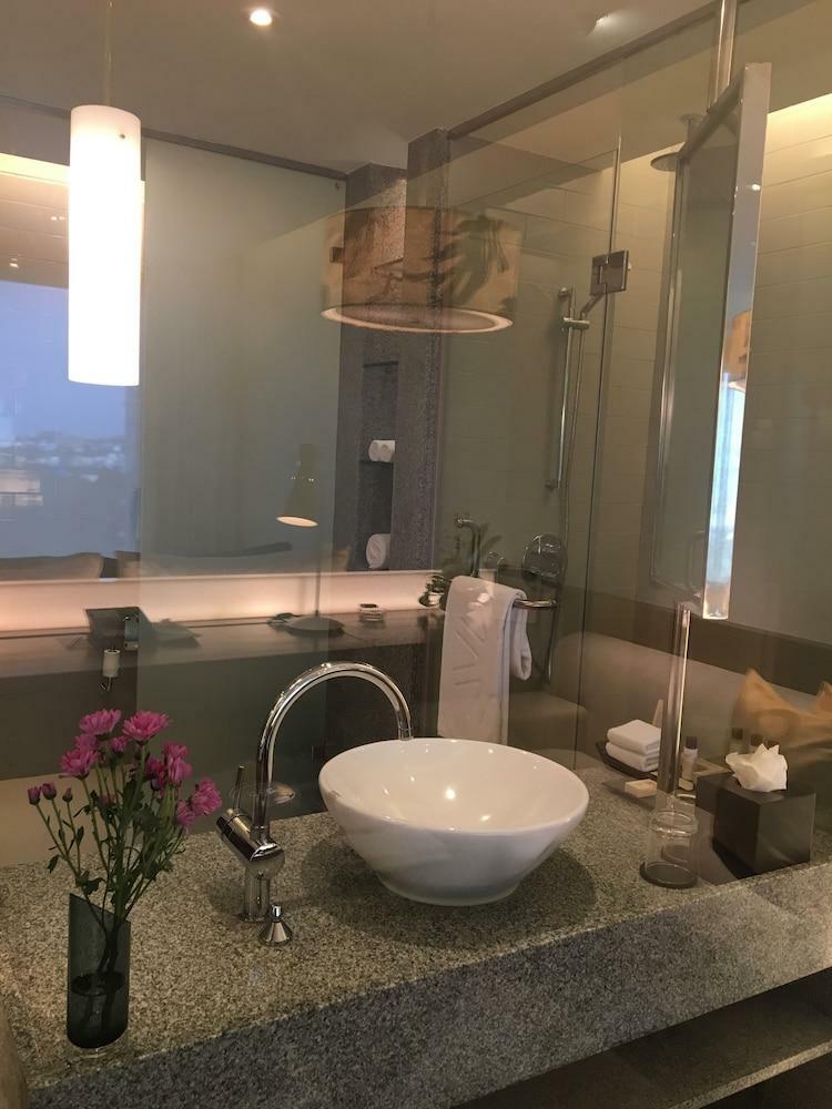 Hotel Vivanta By Taj Yeshwantpur