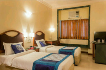 Strand Hotel