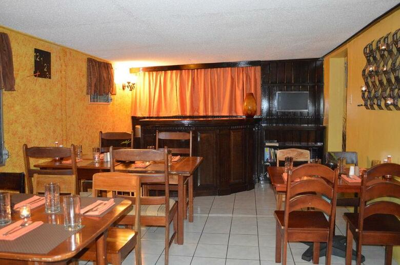 El Rey Hotel