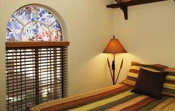 Sam Hughes Inn Bed And Breakfast
