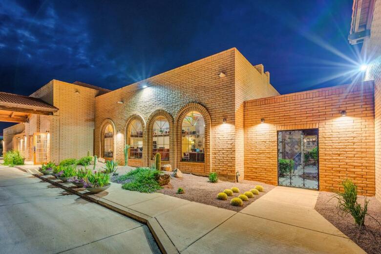 Hotel Sierra Suites