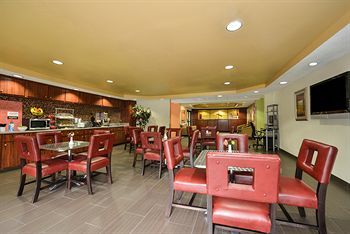 Hotel Red Roof Inn & Suites Savannah Gateway