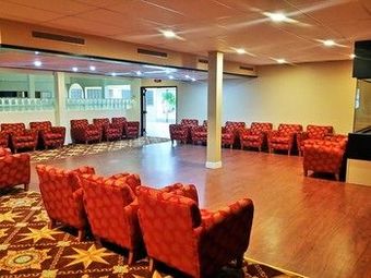 Canterbury Village Hotel & Suites