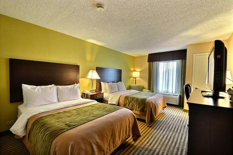 Hotel Comfort Inn & Suites