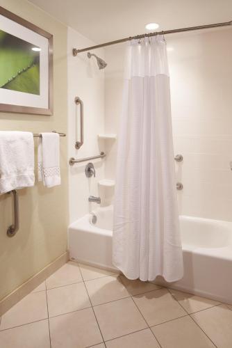 Hotel Courtyard By Marriott Evansville East