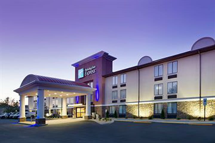 Hotel Holiday Inn Express Waldorf