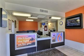 Motel 6 Santa Barbara - Carpinteria North