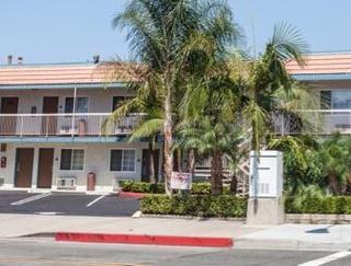 Motel Travelodge Fullerton Near Anaheim