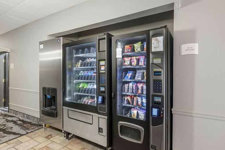 Hotel Quality Inn & Suites