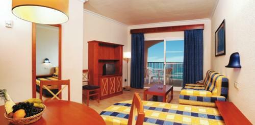 Aparthotel Viva Cala Mesquida Resort & Spa