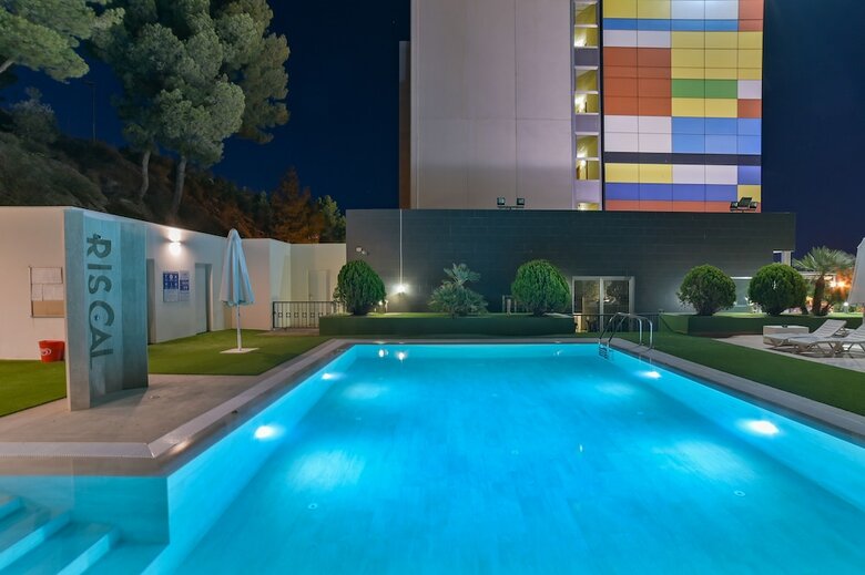 Hotel Sercotel Riscal