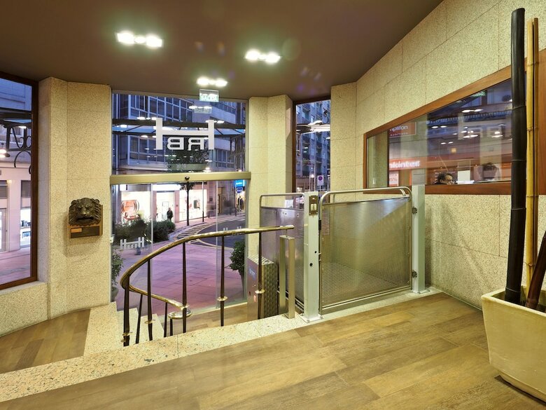Hotel R�as Bajas