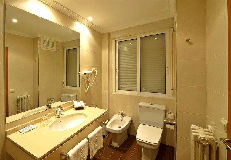 Hotel R�as Bajas