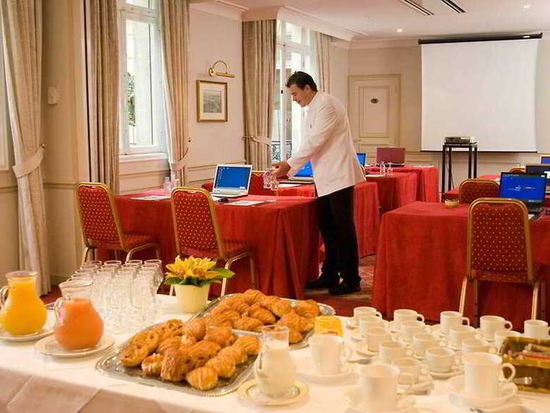 Hotel Le Claridge Champs-elysees Fraser Suites
