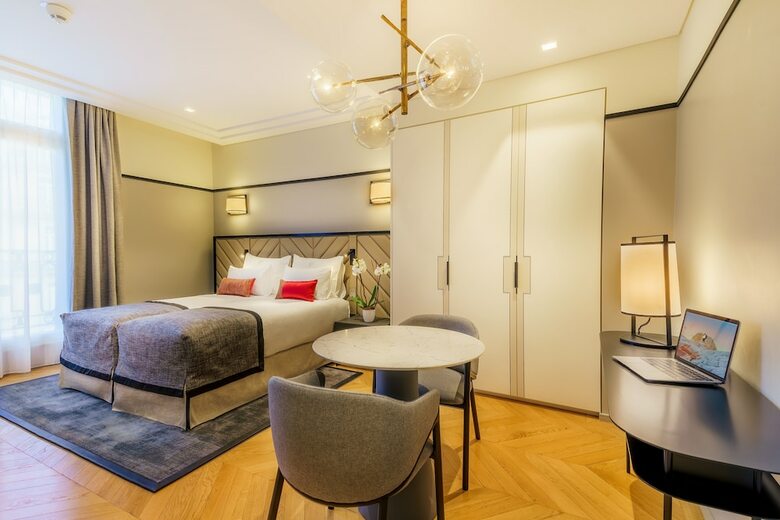 Hotel Le Claridge Champs-elysees Fraser Suites