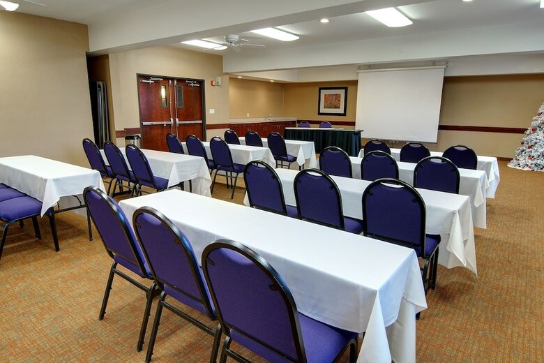 Hotel Phoenix Inn Suites Eugene