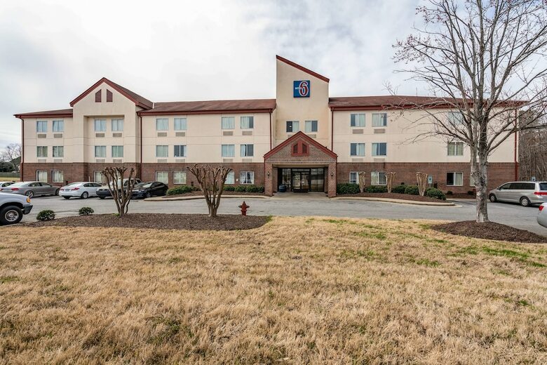 Motel 6 Rocky Mount