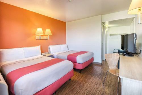 Motel 6 Pendleton