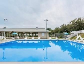 Ramada State College Hotel And Conference Center
