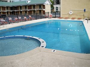Hotel Lazy Bear Inn