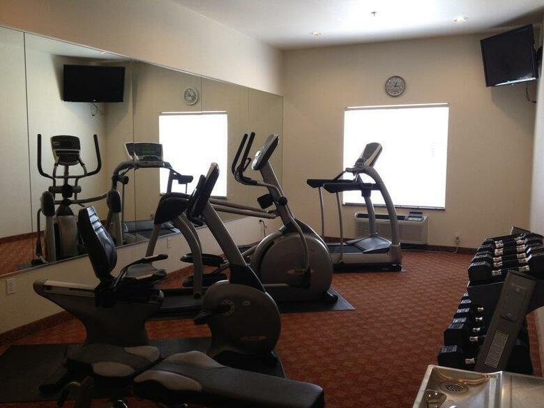 Best Western Lockhart Hotel & Suites