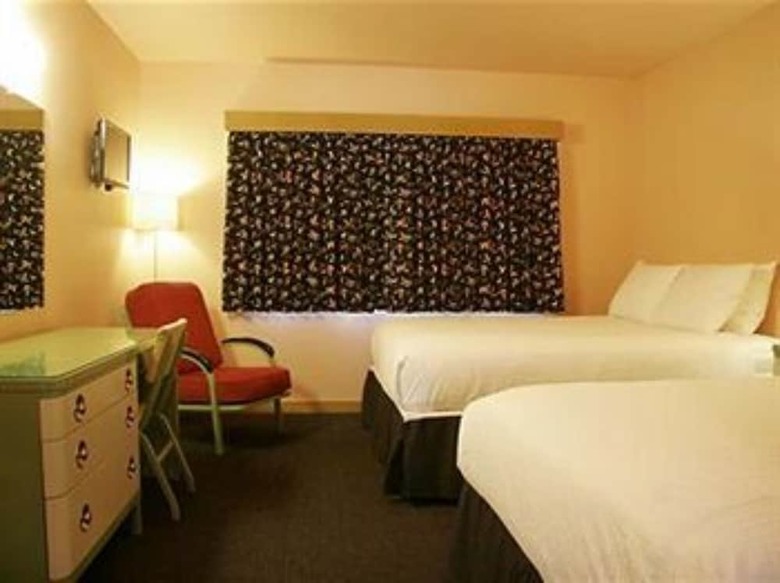 Holiday Music Motel